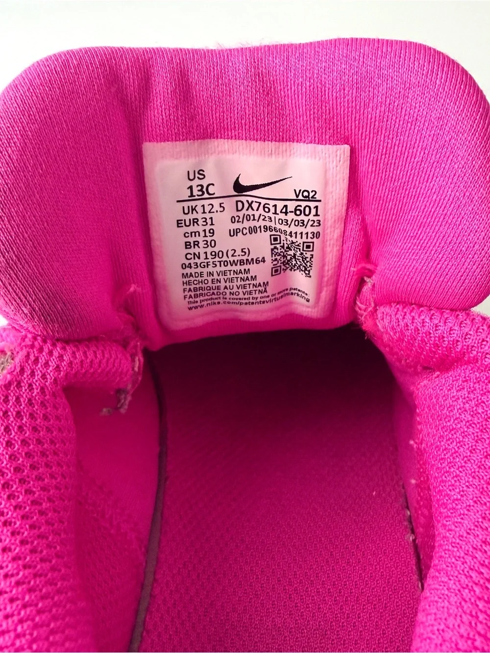 Nike Kids Hot Pink and White Star Runner 4 Sneakers - Size 13C